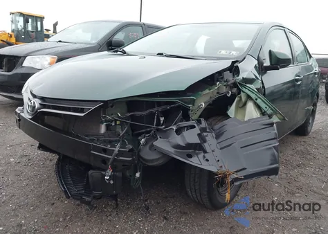 2015 Toyota Corolla Le Eco z USA, uszkodzony, nr VIN 2T1BPRHE0FC309135